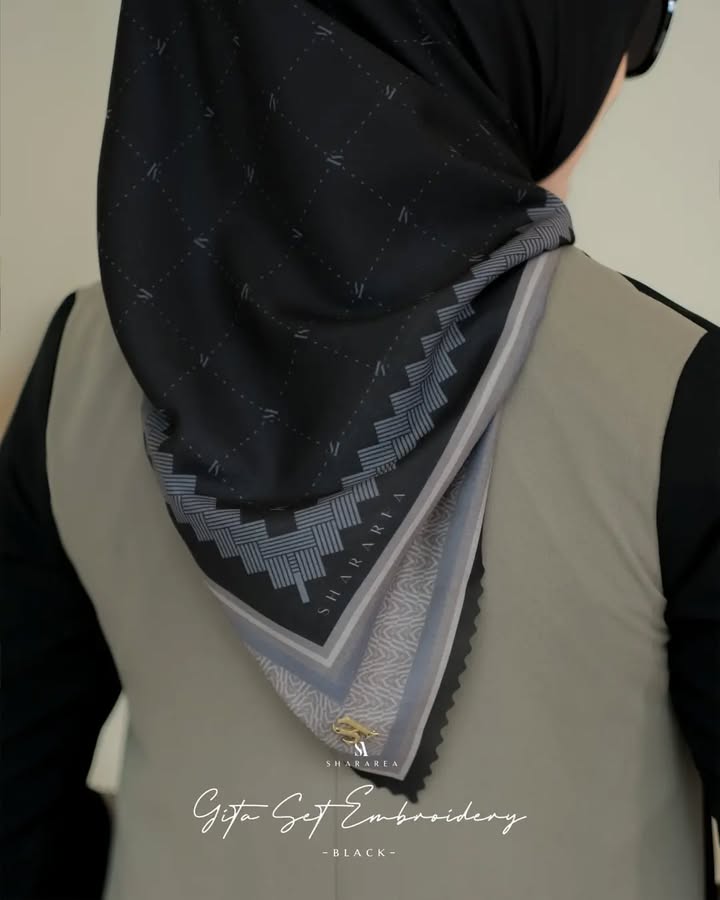 Gita Set Embroidery - Image 10