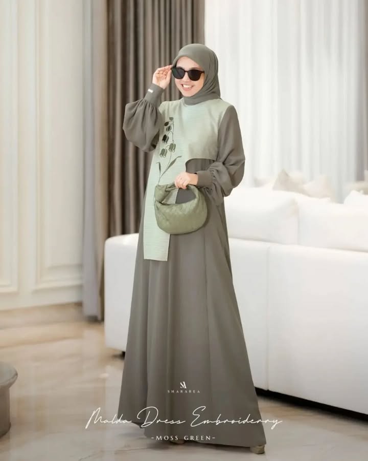 Malda Dress Embroidery - Image 7