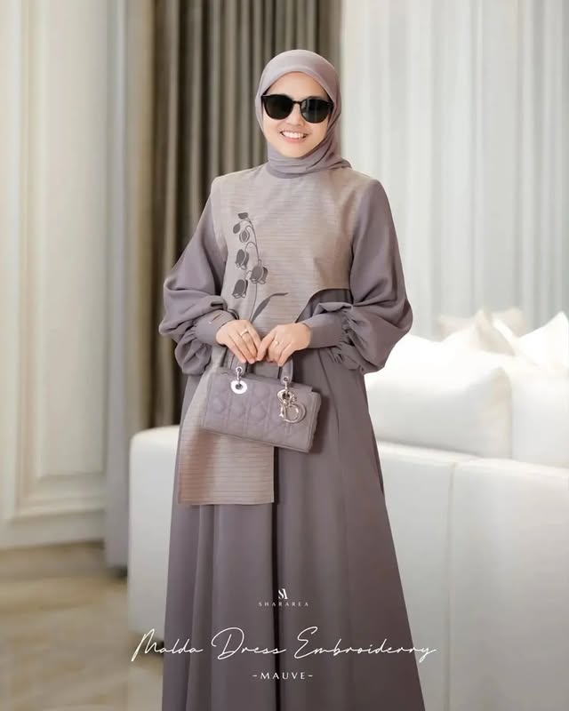 Malda Dress Embroidery - Image 12