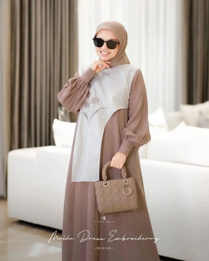 Malda Dress Embroidery - Image 17