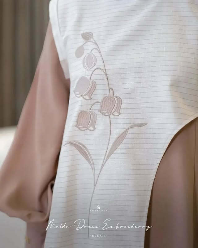 Malda Dress Embroidery - Image 18