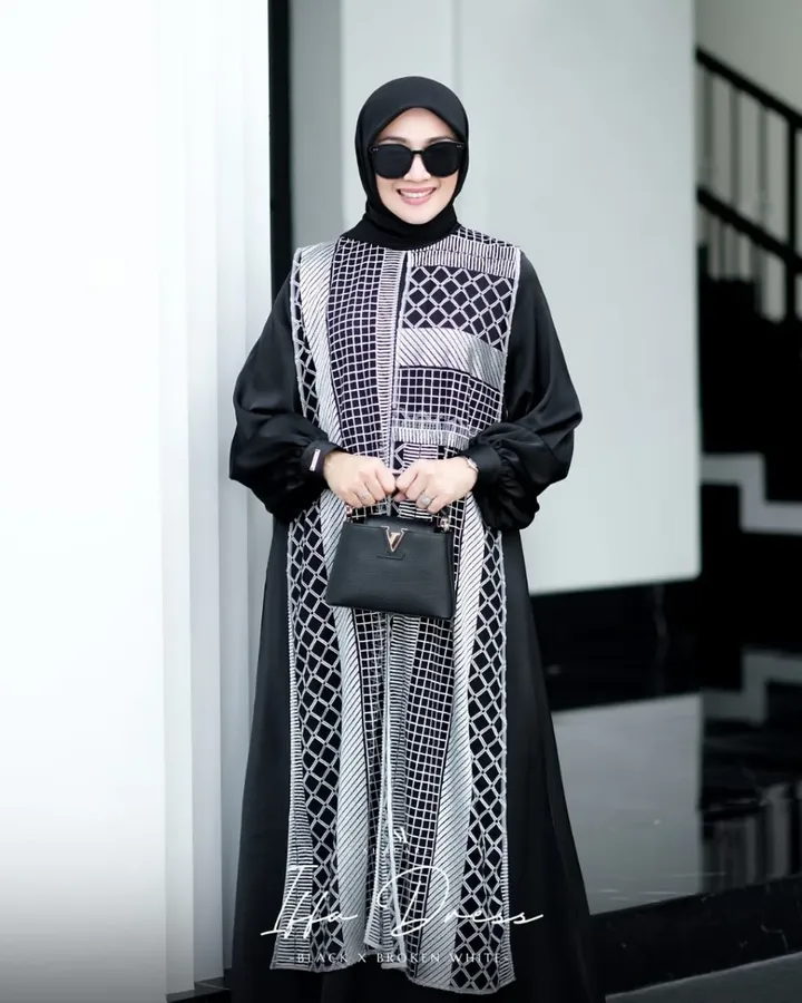 Iffa Dress - Image 17