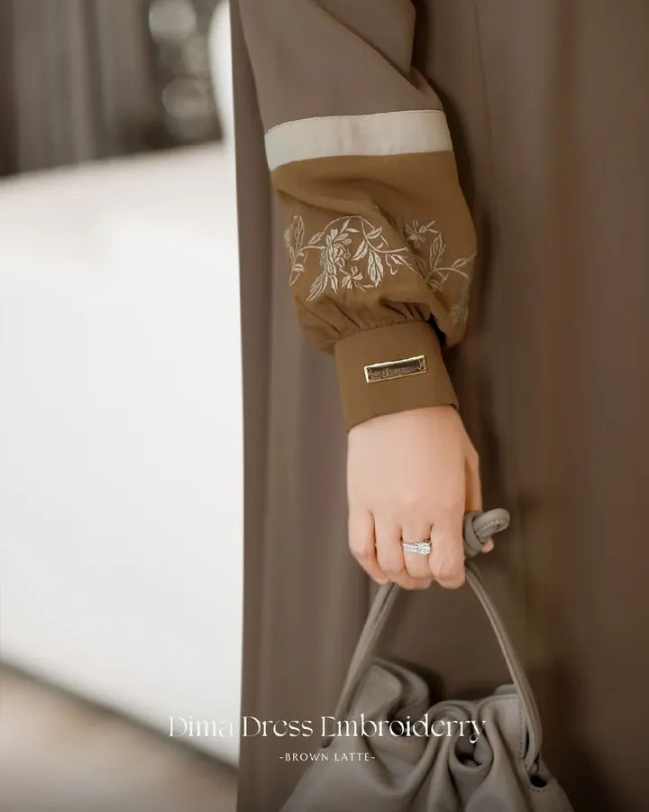 Dima Dress Embroiderry - Image 9