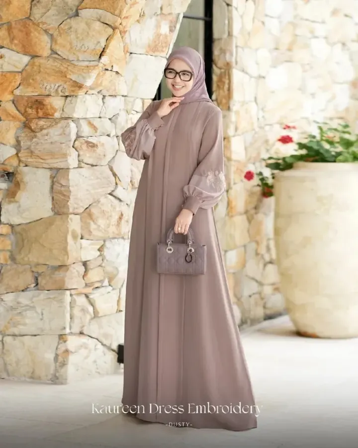 Kaureen Dress Embroiderry - Image 18