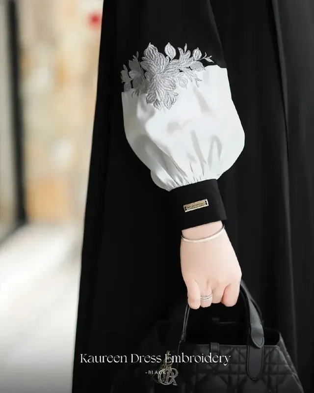 Kaureen Dress Embroiderry - Image 5