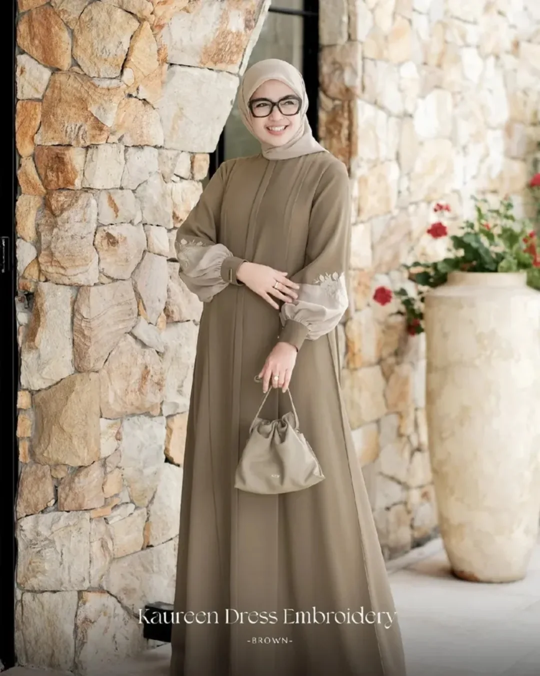 Kaureen Dress Embroiderry - Image 8