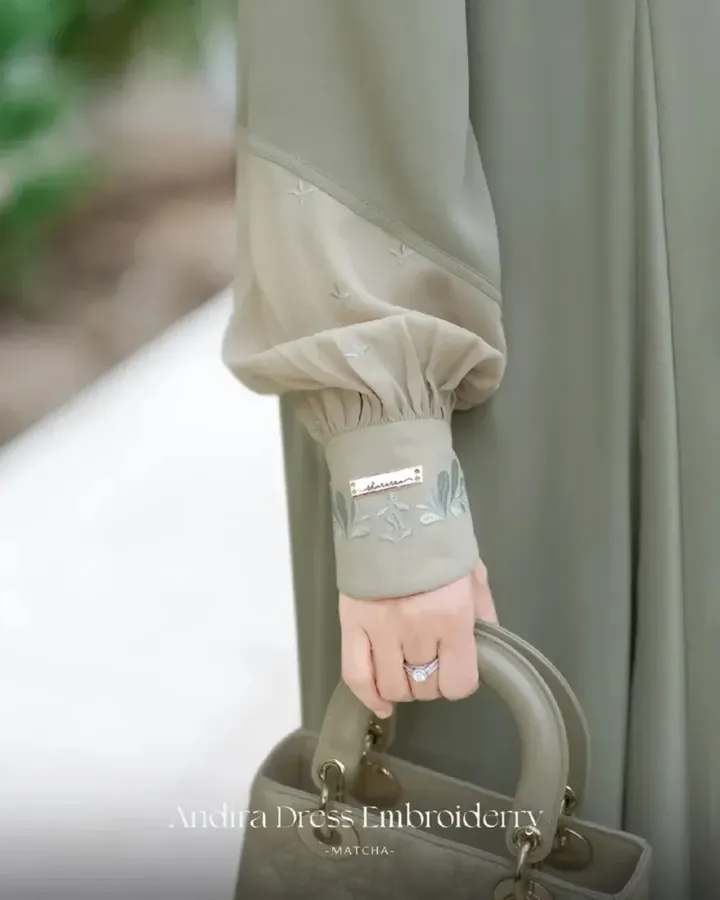 Andira Dress Embroiderry - Image 9